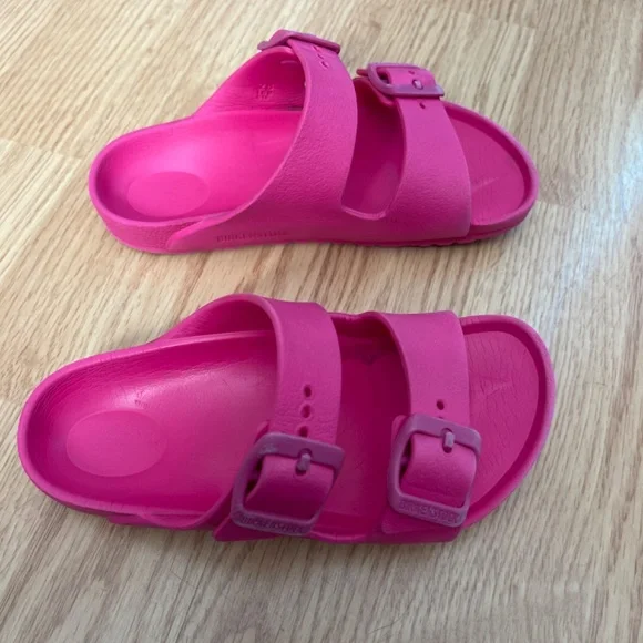 Little Girls Hot Pink Birkenstock Arizona Kids Slid On Sandals Size 28 - Picture 5 of 7